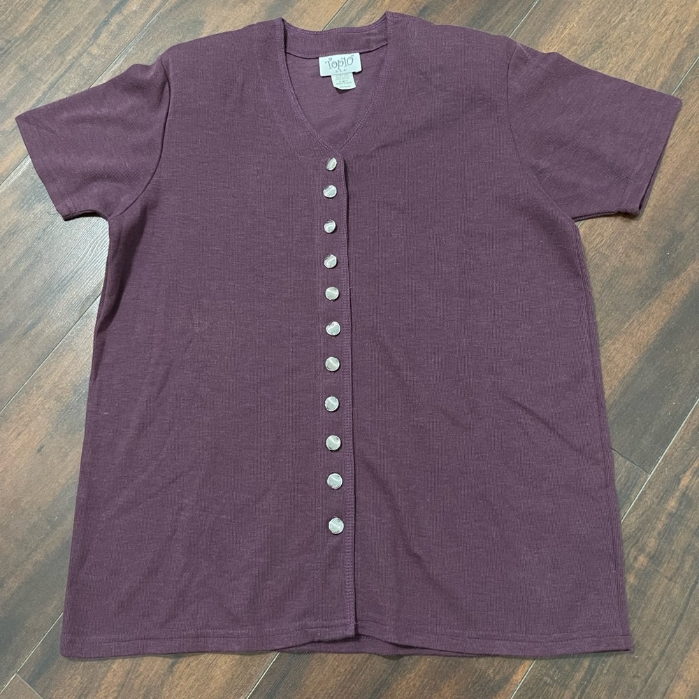 Vintage Woman’s Top 10 Brand Button Down With Shoulder Pads. Size Small USA Made